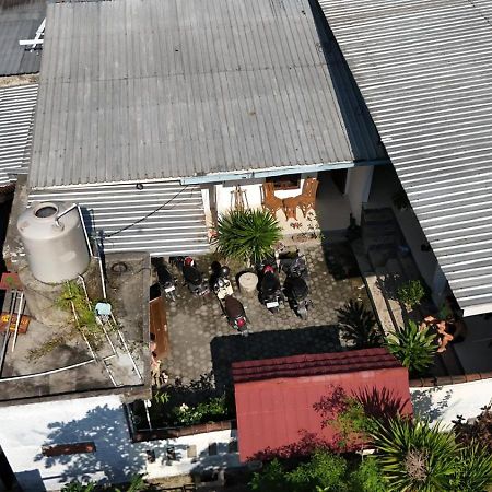 Mugeni Homestay Senggigi Extérieur photo