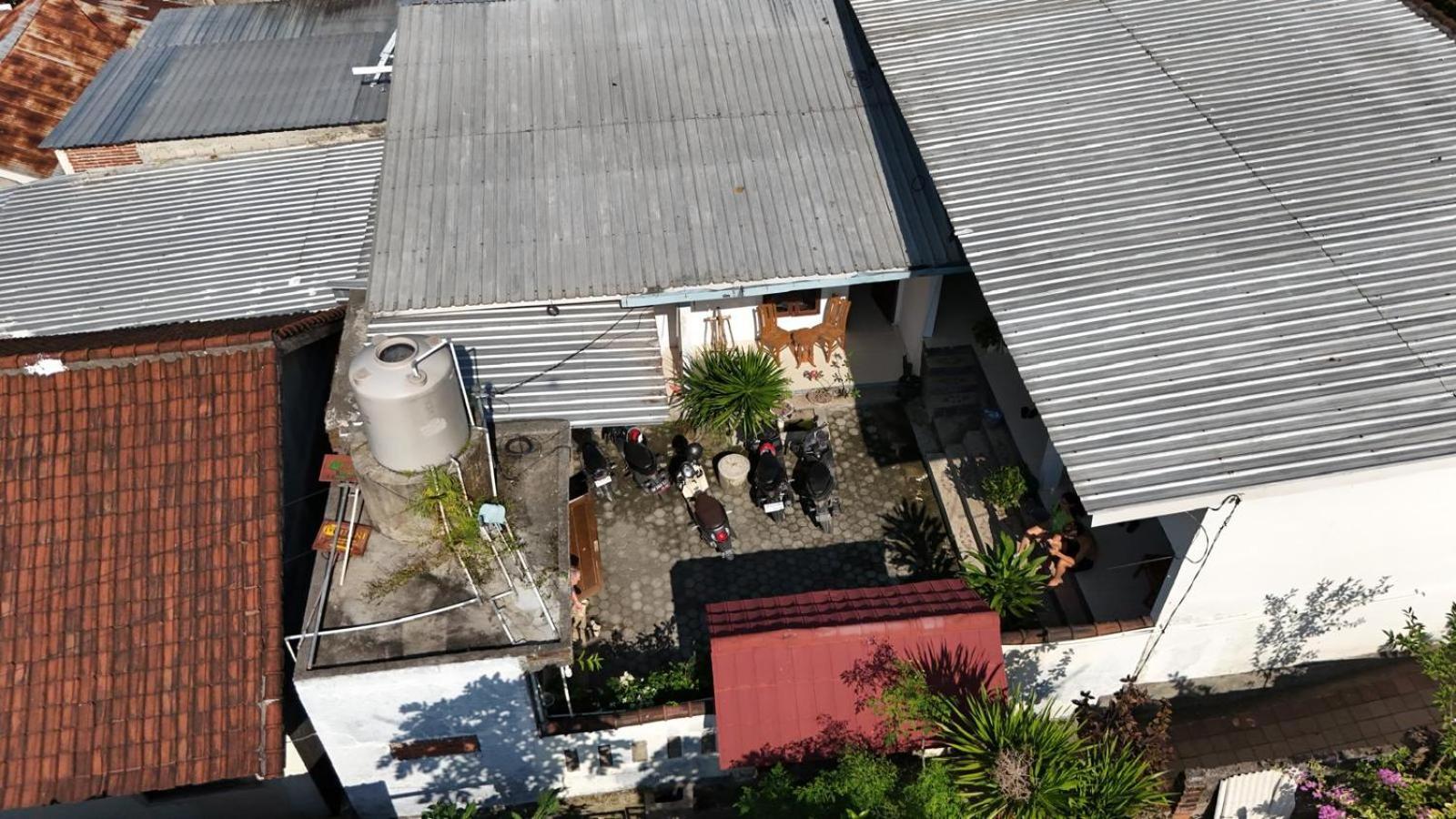 Mugeni Homestay Senggigi Extérieur photo